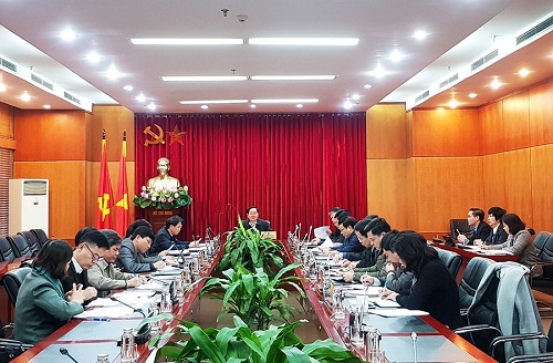 Cuộc họp bí mật nhà nước phải dùng micro có dây