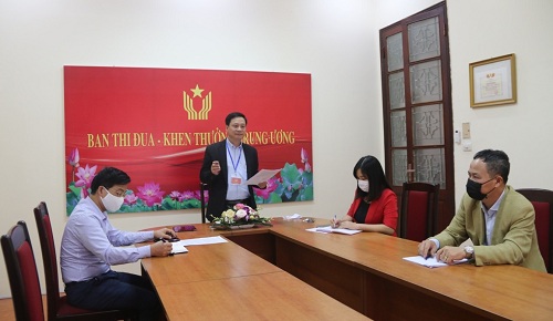 Ban Thi đua - Khen thưởng Trung ương, đơn vị đầu tiên làm việc trực tuyến với Tổ công tác của Bộ trưởng Bộ Nội vụ.
