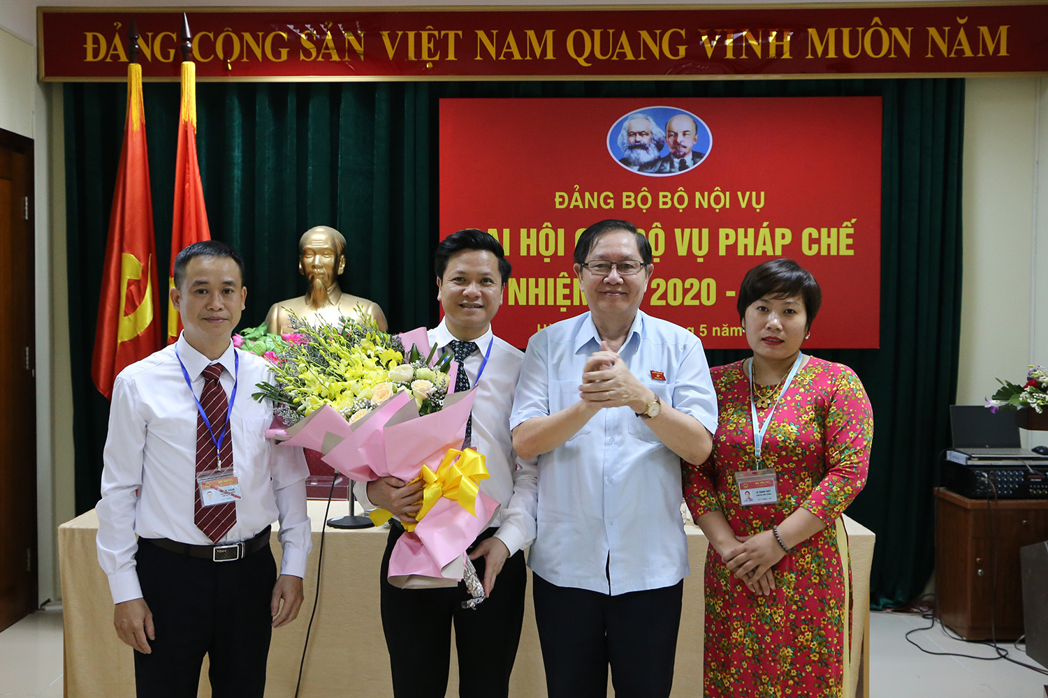 Đại hội Chi bộ Vụ Pháp chế nhiệm kỳ 2020 - 2022