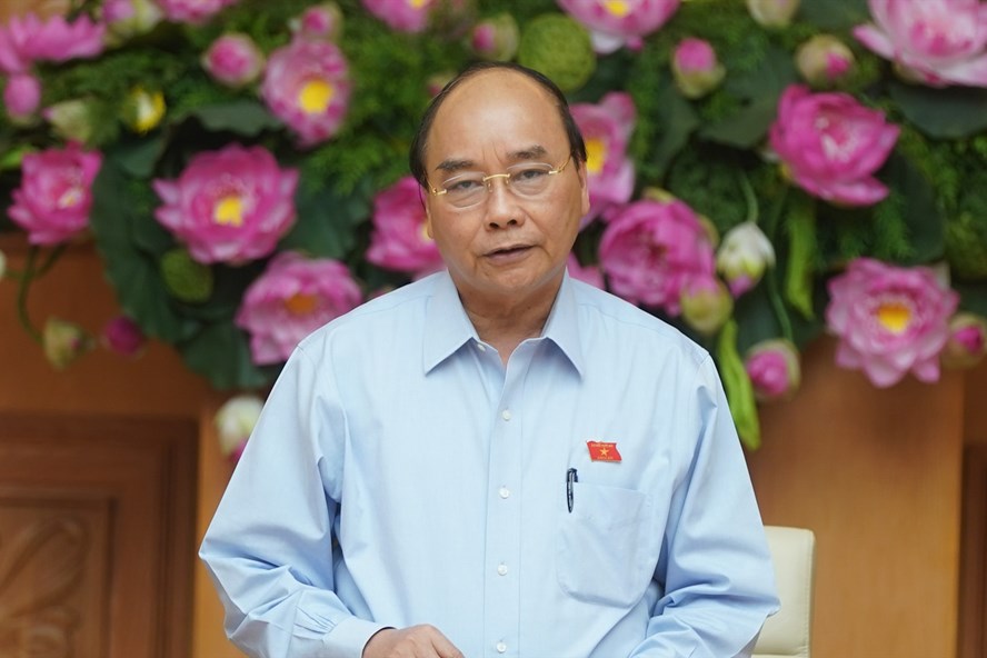 Thủ tướng: Cải cách tiền lương đi đôi với đẩy mạnh tinh giản biên chế