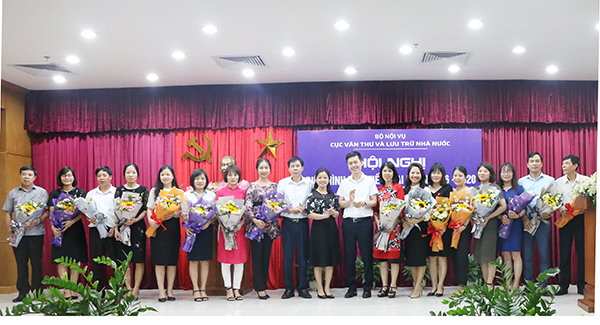 Hội nghị điển hình tiên tiến Cục Văn thư và Lưu trữ nhà nước giai đoạn 2016 - 2020