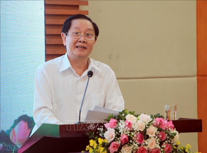 Bộ trưởng Nội vụ: Nên ủng hộ cán bộ nghỉ hưu trước tuổi theo quy định
