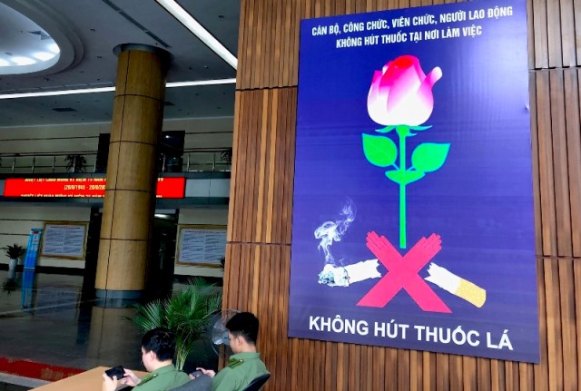 Bộ Nội vụ tuyên truyền nâng cao nhận thức về tác hại của thuốc lá 