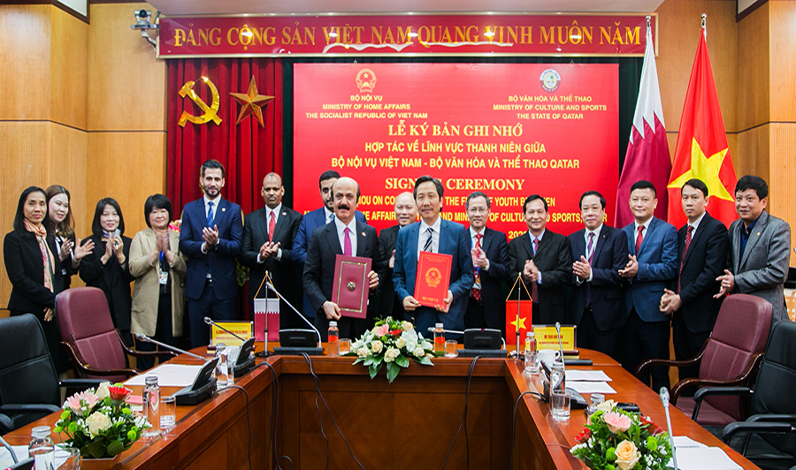 Bộ Nội vụ Việt Nam và Bộ Văn hóa - Thể thao Nhà nước Qatar ký kết Bản ghi nhớ giữa về xây dựng và thực hiện chính sách phát triển thanh niên giai đoạn 2021 - 2025