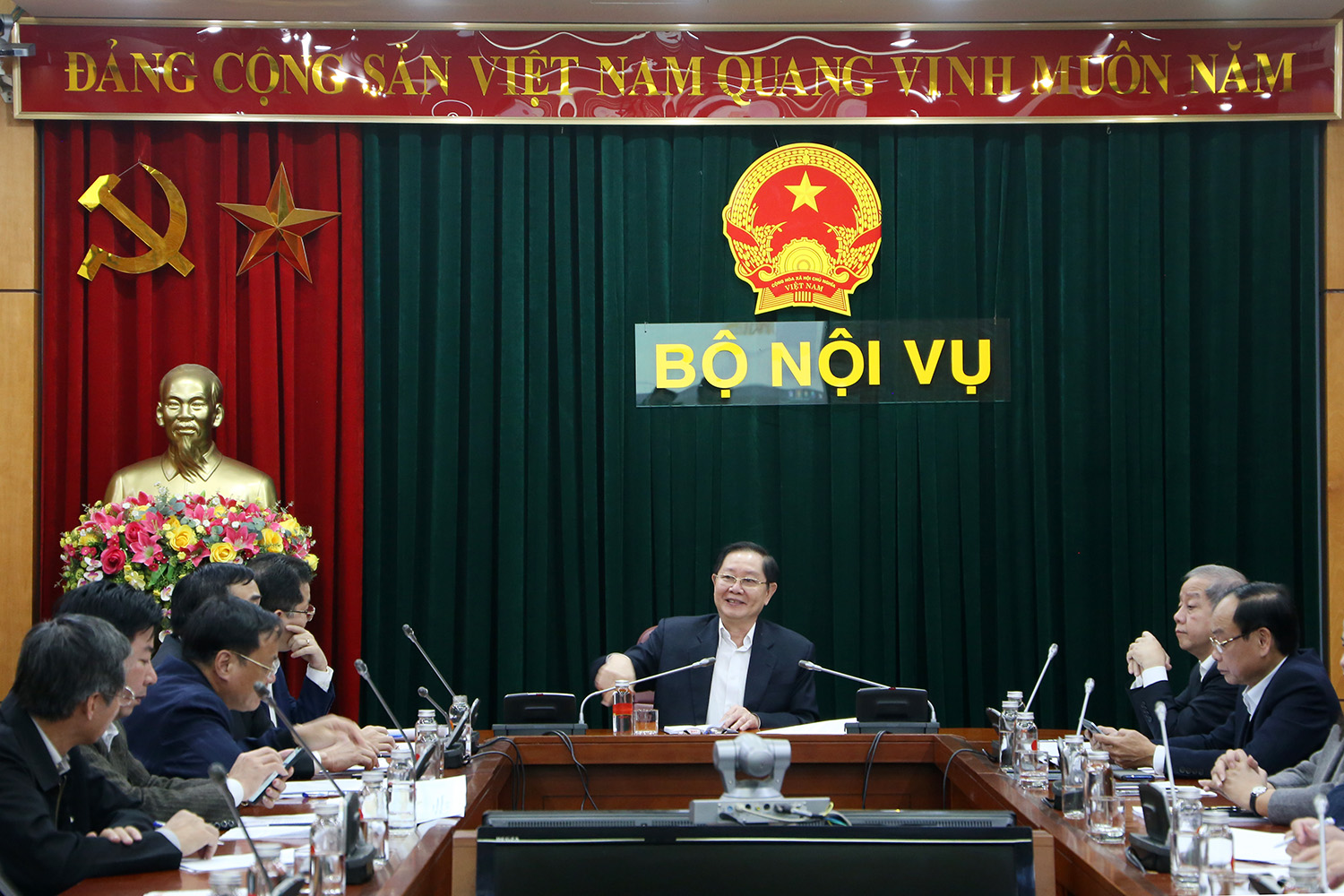 Họp xác định địa giới hành chính giữa tỉnh Thừa Thiên Huế và thành phố Đà Nẵng tại khu vực Nam núi Hải Vân và hòn Sơn Chà