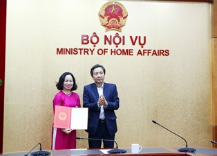 Lễ công bố và trao Quyết định bổ nhiệm Phó Tổng Biên tập Tạp chí Tổ chức nhà nước