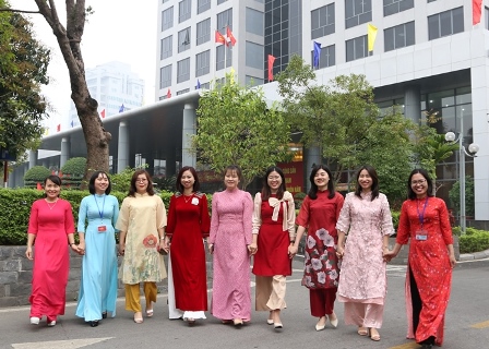 Công đoàn Bộ Nội vụ tổ chức “Tuần lễ áo dài” năm 2021