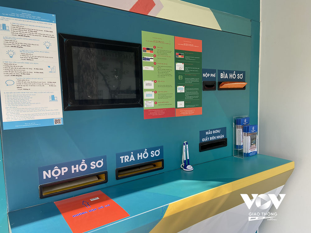 TP.HCM vận hành 'cây ATM' nhận trả hồ sơ tự động
