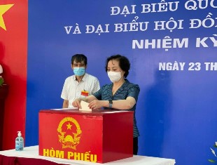 Cử tri Bộ Nội vụ nô nức đi bỏ phiếu trong Ngày bầu cử, Ngày hội toàn dân 23/5