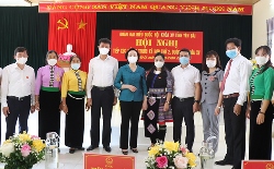 Bộ trưởng Bộ Nội vụ Phạm Thị Thanh Trà tiếp xúc cử tri thị xã Nghĩa Lộ