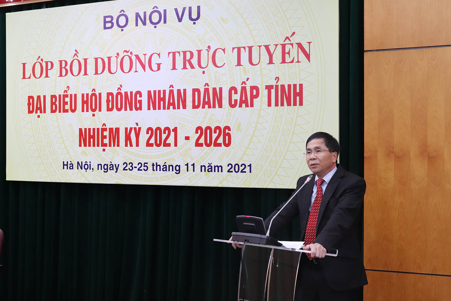 Khai mạc Lớp bồi dưỡng trực tuyến đại biểu Hội đồng nhân dân cấp tỉnh nhiệm kỳ 2021-2026