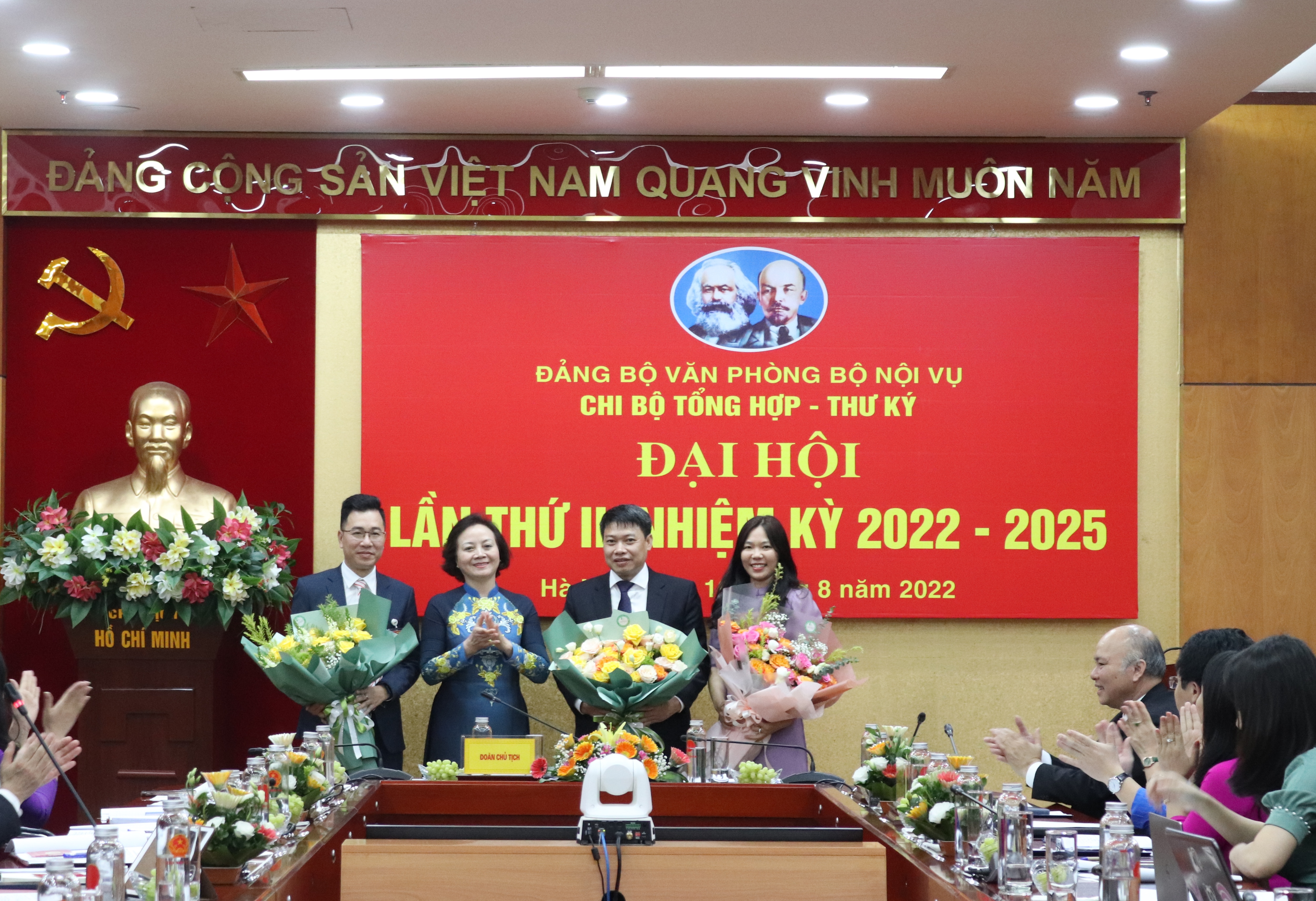 Đại hội Chi bộ Tổng hợp - Thư ký nhiệm kỳ 2022 – 2025