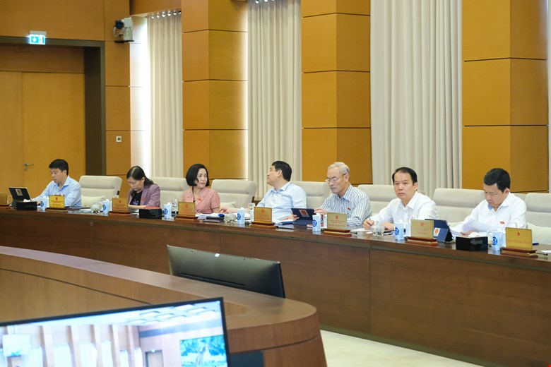 Bán đấu giá các trụ sở dôi dư sau sắp xếp huyện, xã