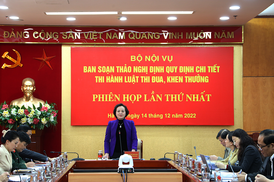 Họp phiên thứ nhất Ban Soạn thảo Nghị định quy định chi tiết thi hành Luật Thi đua, khen thưởng