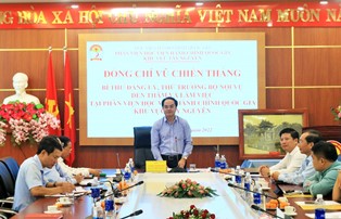 Đoàn công tác Đảng ủy Bộ làm việc tại Phân viện Học viện Hành chính quốc gia khu vực Tây Nguyên