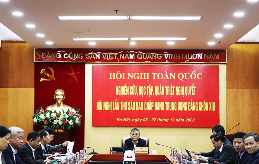 Hội nghị toàn quốc nghiên cứu, học tập, quán triệt Nghị quyết Hội nghị lần thứ sáu Ban Chấp hành Trung ương Đảng khóa XIII