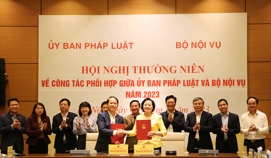 Hội nghị thường niên về công tác phối hợp giữa Ủy ban Pháp luật và Bộ Nội vụ năm 2023