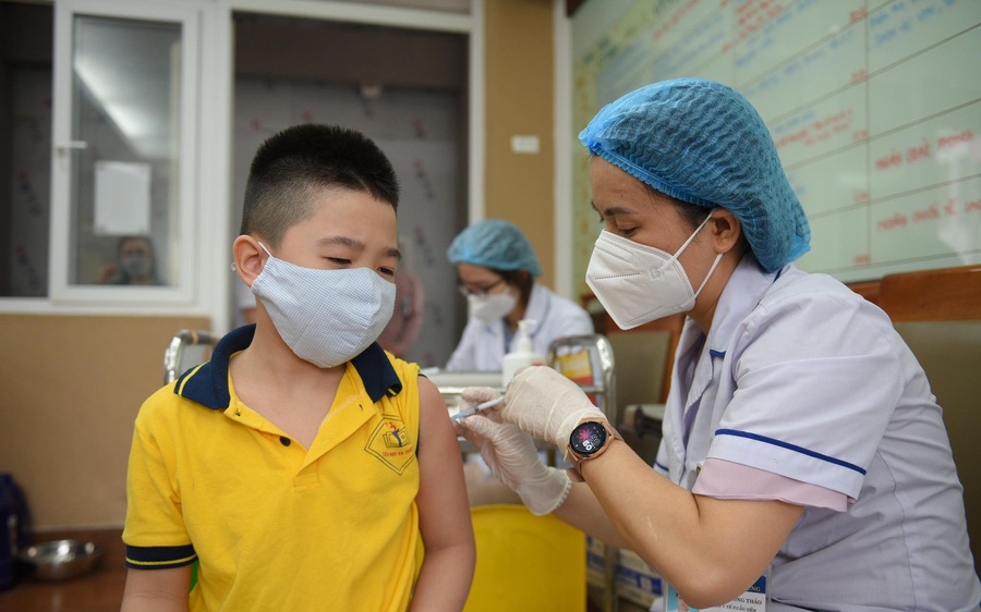 Tăng cường triển khai các biện pháp phòng, chống COVID-19, không để dịch bệnh lây lan ra cộng đồng