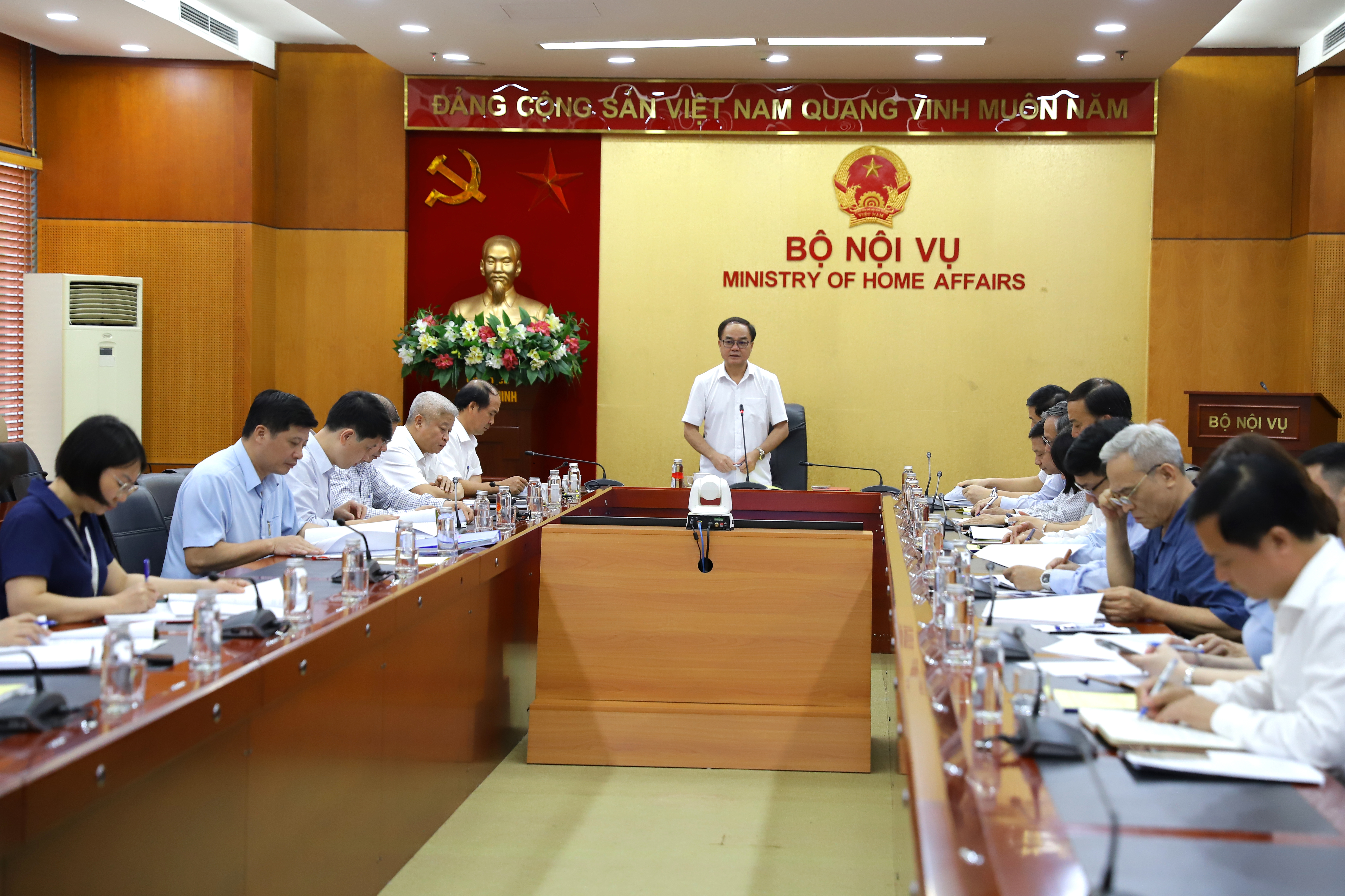 Ban Chỉ đạo Đại hội Đại biểu Đảng bộ Bộ Nội vụ họp xem xét  công tác tổ chức Đại hội đối với một số đảng bộ, chi bộ trực thuộc