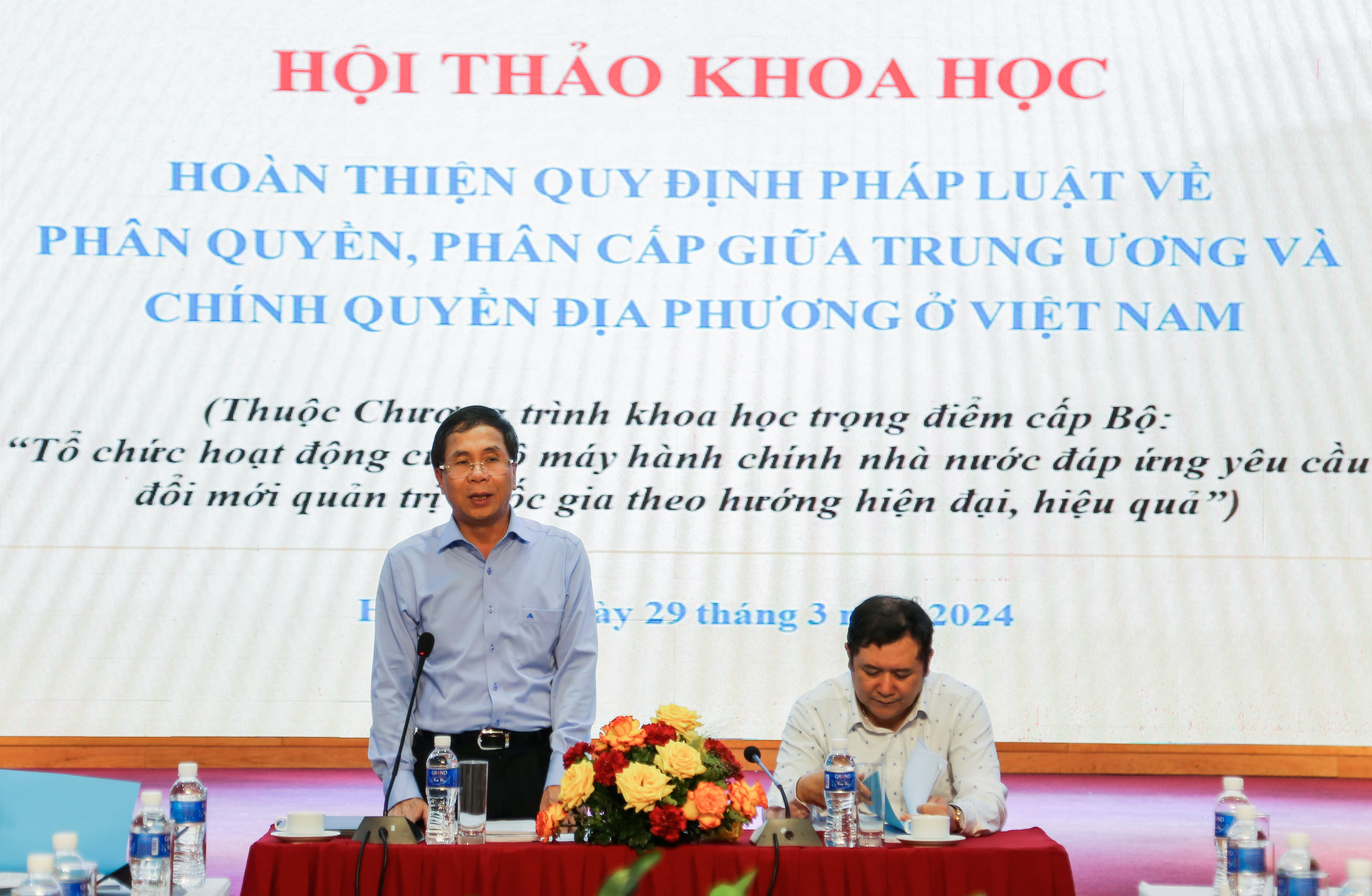 Hội thảo khoa học “Hoàn thiện quy định pháp luật về phân quyền, phân cấp giữa Trung ương và chính quyền địa phương ở Việt Nam”