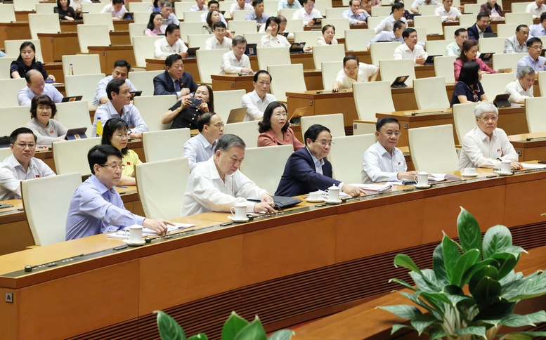 Quốc hội chính thức thông qua Nghị quyết sửa đổi, bổ sung một số điều của Hiến pháp năm 2013