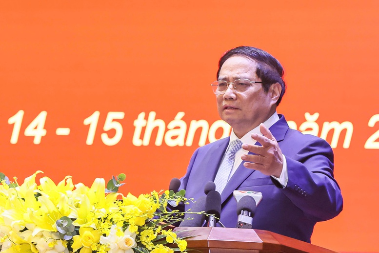 Thủ tướng Chính phủ: Điều quan trọng nhất trong cuộc cách mạng về bộ máy là chuyển đổi trạng thái sang kiến tạo, chủ động phục vụ người dân