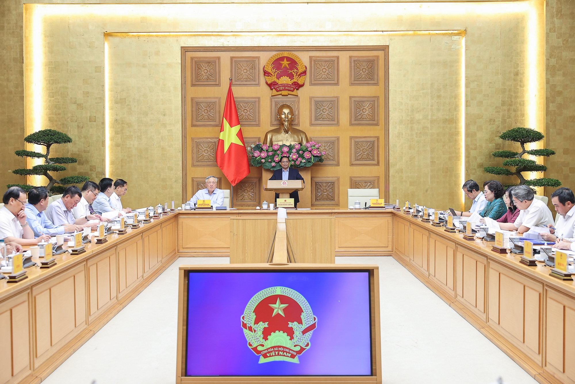 Thủ tướng Chính phủ Phạm Minh Chính: đánh giá cao nỗ lực của Bộ Nội vụ trong "cuộc cách mạng về sắp xếp tổ chức bộ máy của hệ thống chính trị"