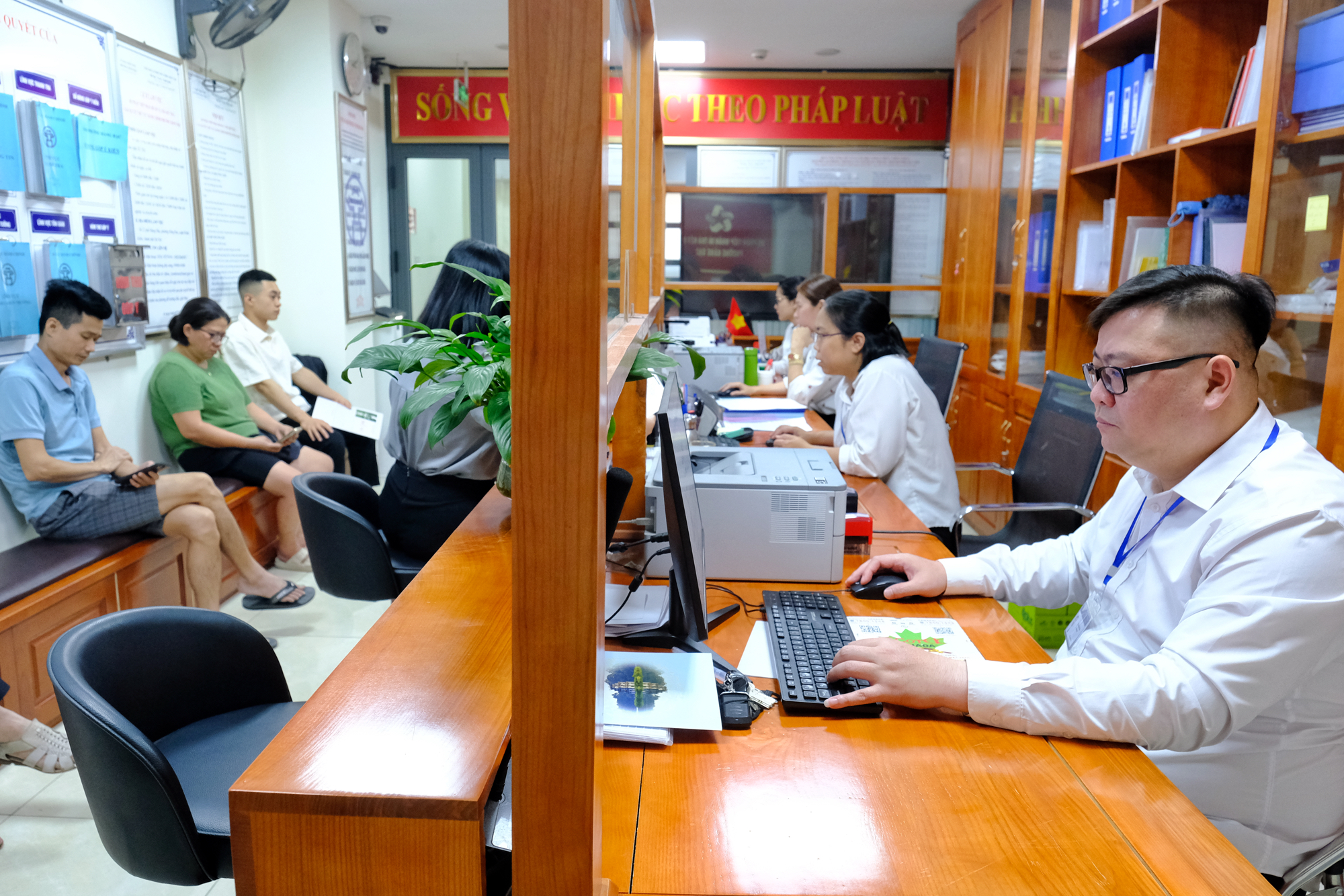 04 Nghị định hướng dẫn Luật Cán bộ, công chức năm 2025 với nhiều quy định, cơ chế nổi bật có hiệu lực từ ngày 01/7