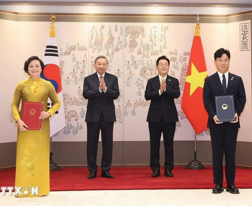 Bộ Nội vụ Việt Nam và Bộ Việc làm và Lao động Hàn Quốc ký kết Bản ghi nhớ về phái cử và tiếp nhận lao động sang làm việc tại Hàn Quốc