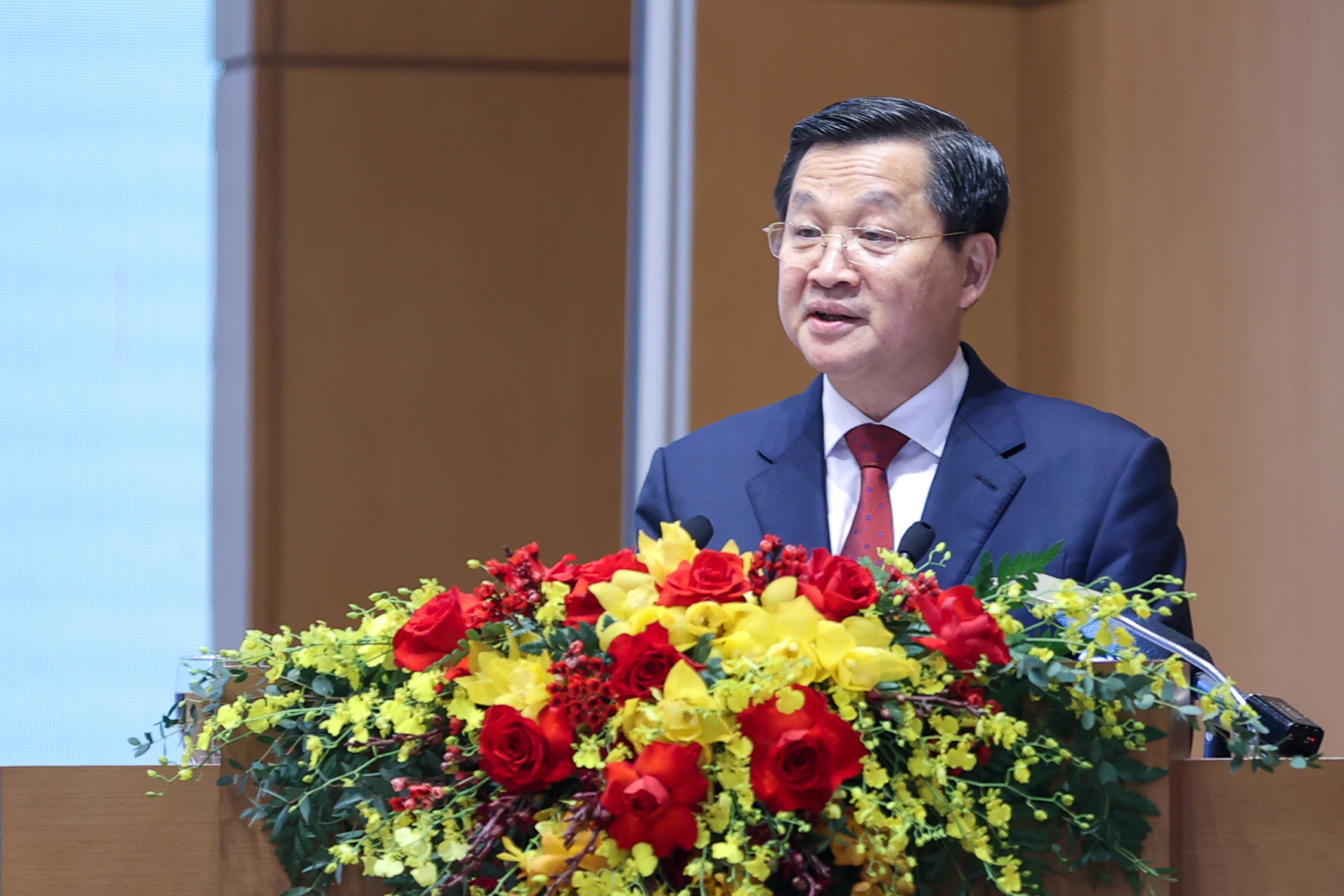 Phó Thủ tướng Lê Minh Khái: Chính phủ xác định chủ đề điều hành năm 2024 là "Kỷ cương trách nhiệm, chủ động kịp thời, tăng tốc sáng tạo, hiệu quả bền vững". Ảnh VGP/Nhật Bắc