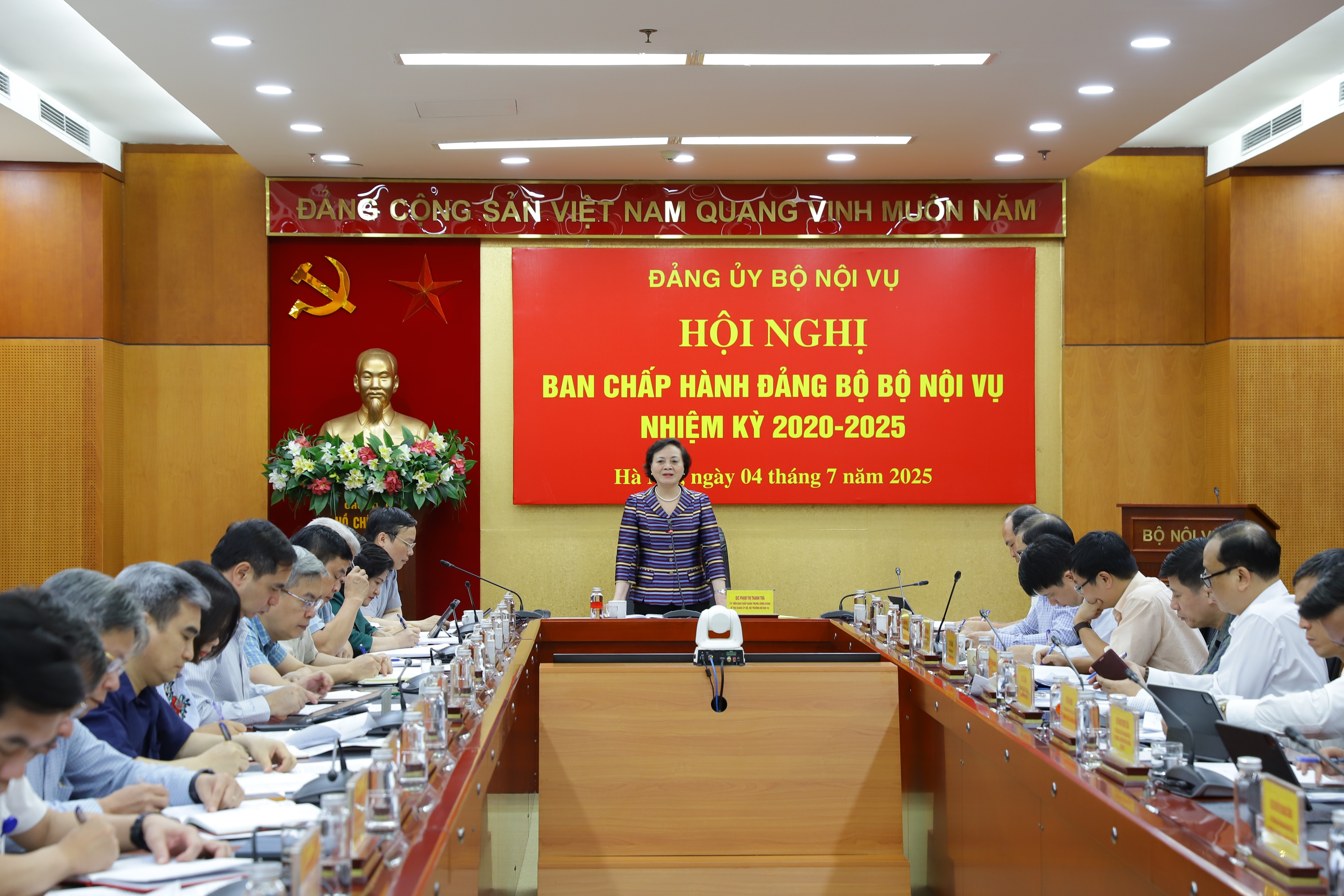 Quang cảnh hội nghị