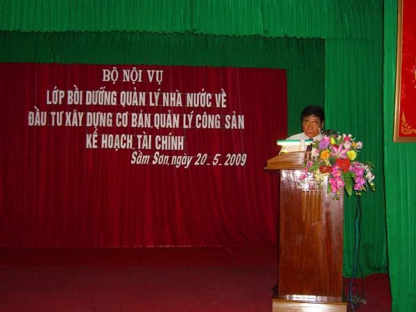 Lớp Bồi dưỡng Quản lý Nhà nước về đầu tư xây dựng cơ bản, quản lý công sản, kế họach tài chính