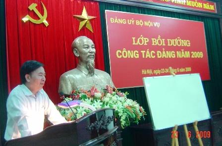  Lớp Bồi dưỡng công tác Đảng năm 2009