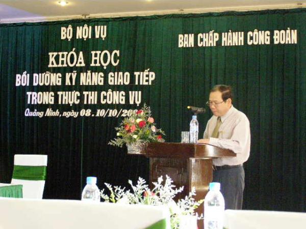 Khoá học bồi dưỡng kỹ năng giao tiếp hành chính trong thực thi công vụ