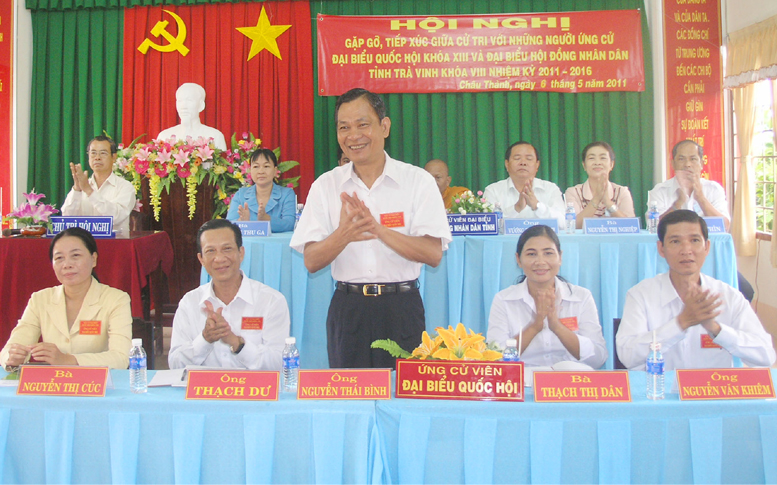 Ứng cử viên đại biểu Quốc hội khóa XIII và ứng cử viên đại biểu HĐND tỉnh Trà Vinh khóa VIII gặp gỡ, tiếp xúc cử tri tại xã Nhị Long (huyện Càng Long), xã Lương Hòa A (huyện Châu Thành)