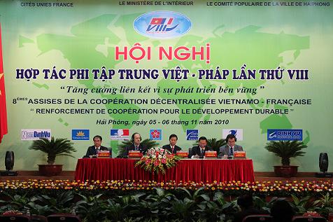Hội nghị hợp tác phi tập trung Việt - Pháp lần thứ 8 