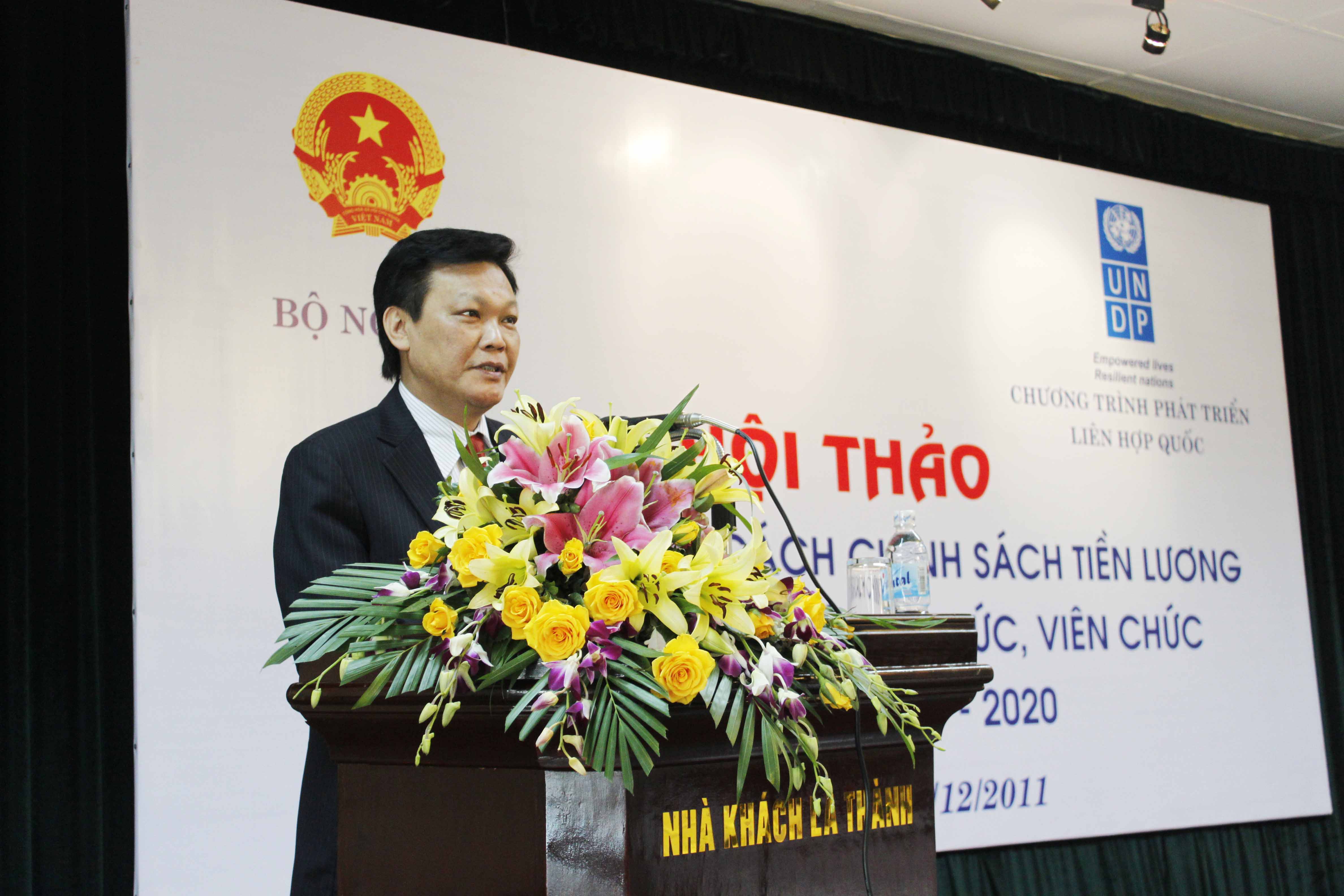 Hội thảo định hướng cải cách chính sách tiền lương đối với cán bộ, công chức, viên chức giai đoạn 2013 - 2020