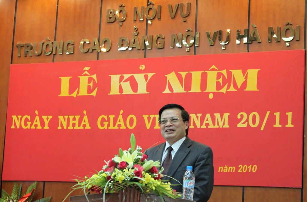 Bộ trưởng Bộ Nội vụ Trần Văn Tuấn dự Lễ kỷ niệm ngày Nhà giáo Việt Nam 20/11 tại Trường Cao đẳng Nội vụ Hà Nội