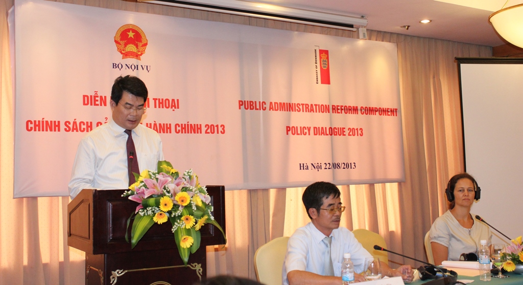 Diễn đàn đối thoại chính sách cải cách hành chính năm 2013