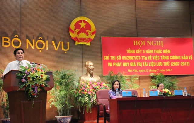 Hội nghị tổng kết 5 năm thực hiện Chỉ thị số 05/2007/CT-TTg của Chính phủ về tăng cường bảo vệ và phát huy giá trị tài liệu lưu trữ (2007 - 2012)