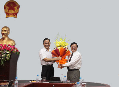 Gặp mặt thân mật chào mừng thành công Kỳ họp thứ nhất Quốc hội khóa XIII
