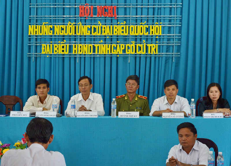Các ứng cử viên Đại biểu Quốc hội khóa XIII đơn vị bầu cử số 1 tiếp xúc cử tri huyện Ninh Sơn, tỉnh Ninh Thuận