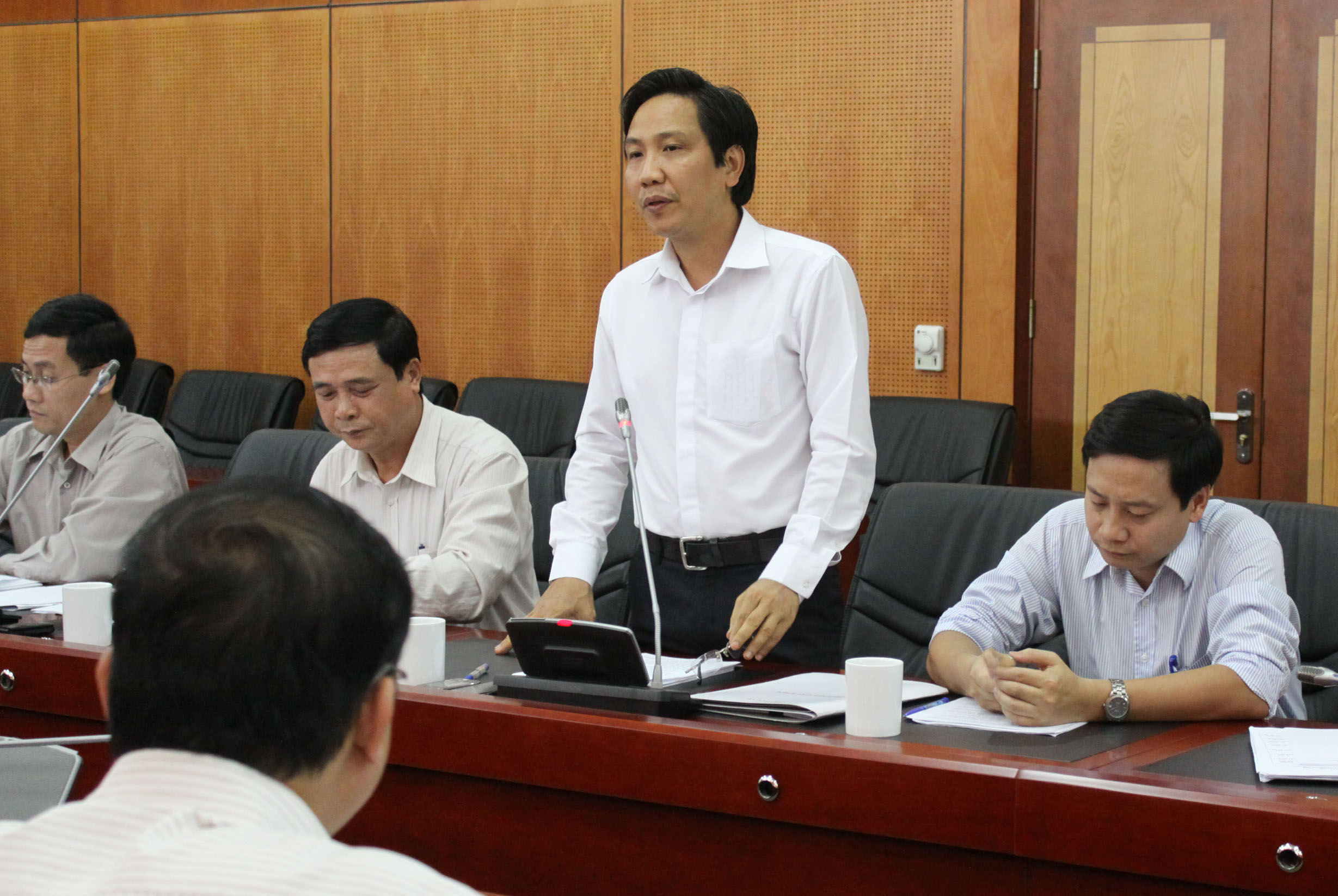 Hội nghị báo cáo kết quả thực hiện nhiệm vụ của Bộ Nội vụ theo quy định tại Nghị định số 134/2006/NĐ-CP của Chính phủ quy định chế độ cử tuyển vào các cơ sở giáo dục trình độ đại học, cao đẳng, trung cấp thuộc hệ thống giáo dục quốc dân 