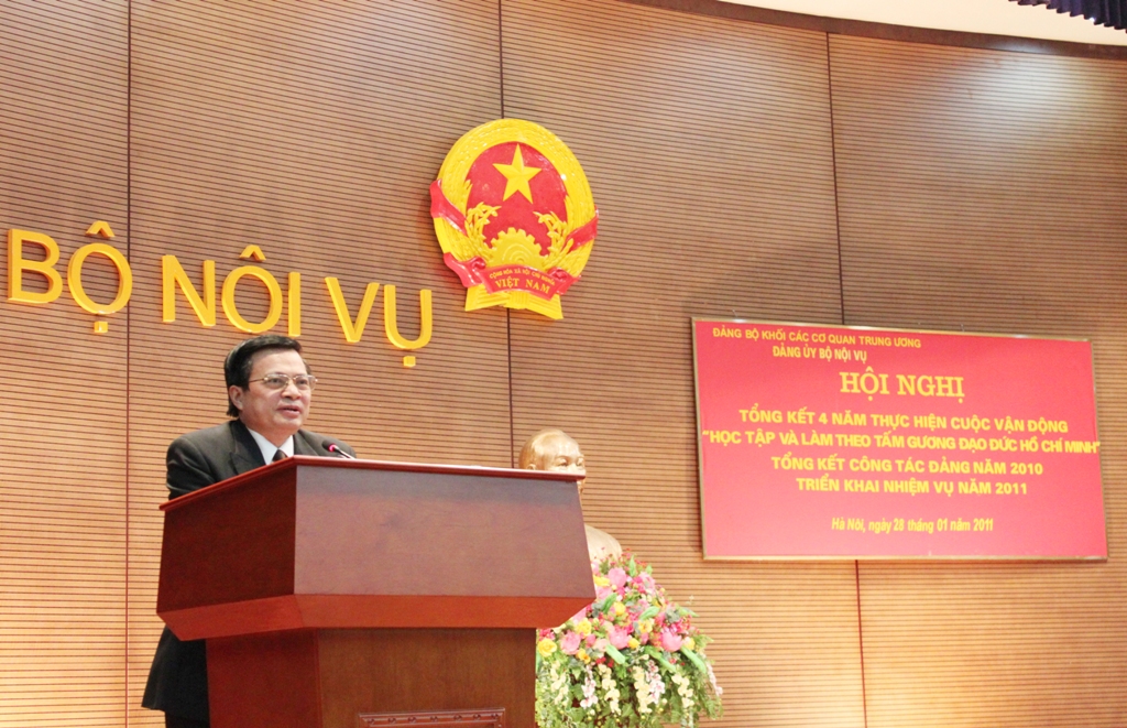 Đảng ủy Bộ Nội vụ tổ chức Hội nghị tổng kết 4 năm thực hiện Cuộc vận động “Học tập và làm theo tấm gương đạo đức Hồ Chí Minh”; tổng kết công tác Đảng năm 2010, triển khai nhiệm vụ năm 2011