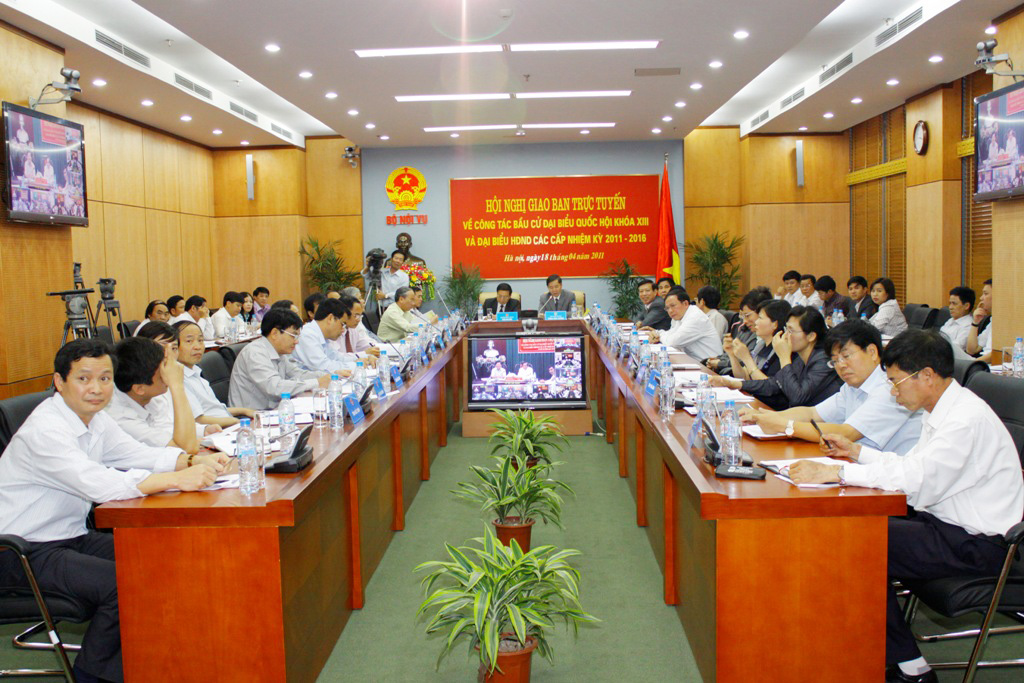 Hội nghị giao ban trực tuyến về công tác bầu cử đại biểu Quốc hội khóa XIII và đại biểu Hội đồng nhân dân các cấp nhiệm kỳ 2011 - 2016