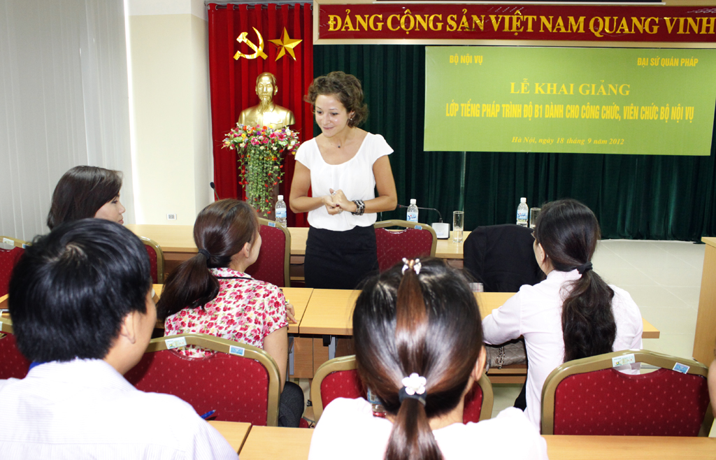 Lễ khai giảng lớp tiếng Pháp trình bộ B1 dành cho công chức, viên chức Bộ Nội vụ